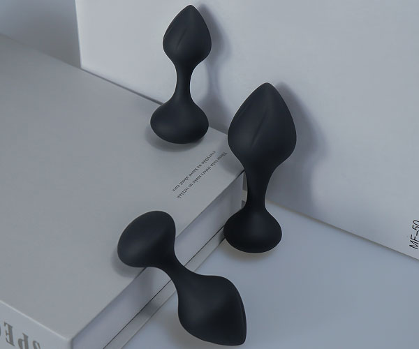 Clit Vibrators Black butt plug02